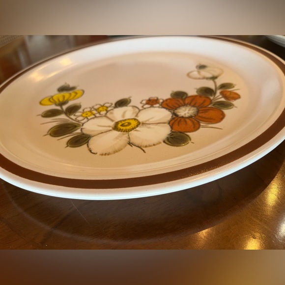 Vintage 1970s Woodhaven Collection Sunnybrook Cream Stoneware  12.5" Chop Plate - Picture 6 of 8